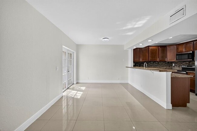 Building Photo - 7506 NW 75th St