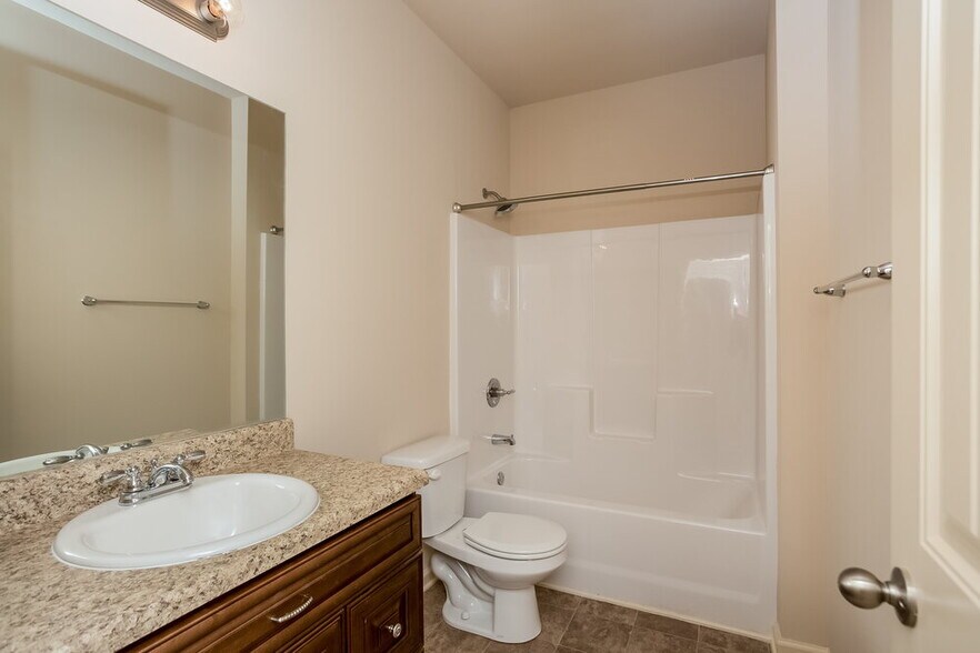 Building Photo - 3223 Puritan Way