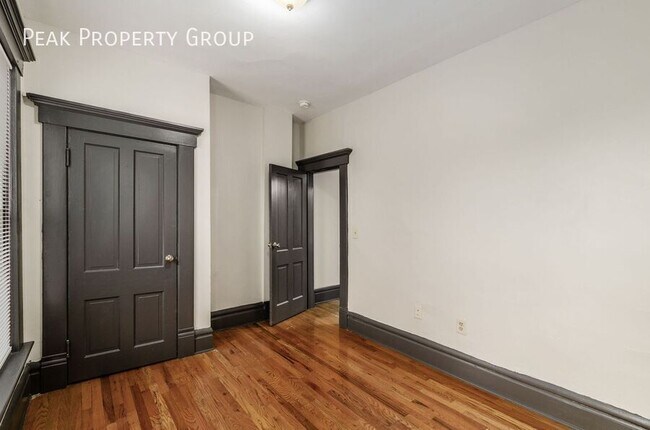 Building Photo - 180-182 W. 8th Avenue-182 W. 8th Avenue