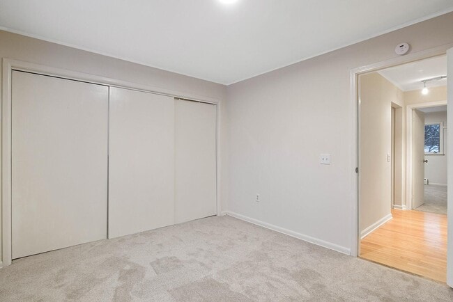 Building Photo - 4489 Pompey Center Rd