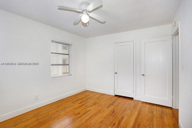 Building Photo - 27 Phoenetia Ave