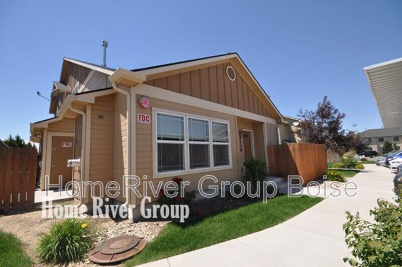 Building Photo - 9251 W Brogan Dr