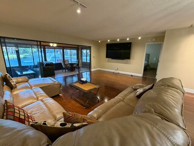 Building Photo - 11268 Aspen Glen Dr