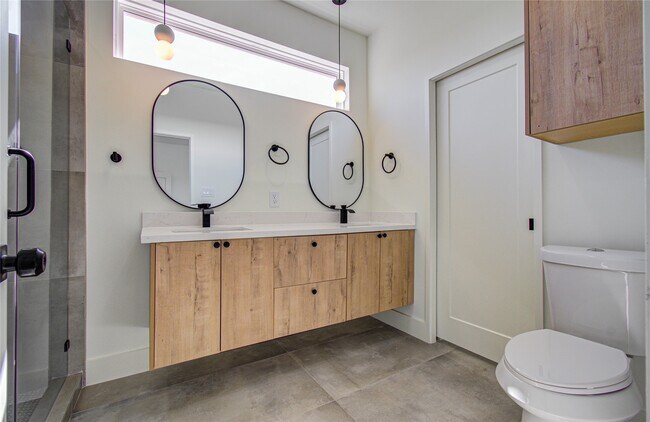 Building Photo - 1506 McKee St