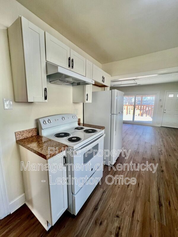 Building Photo - 810 Shelby Ave