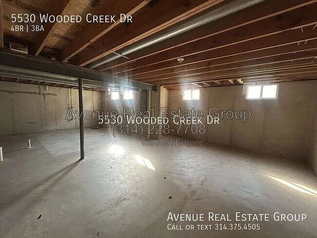 Building Photo - 5530 Wooded Creek Dr