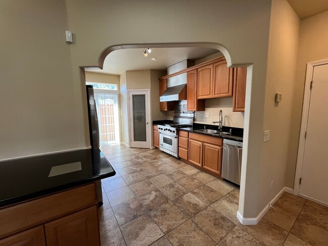 Building Photo - Upgraded and Beautiful Spacious 4 Bedroom ...