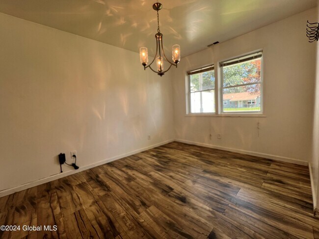 Building Photo - 313 Chiswell Rd