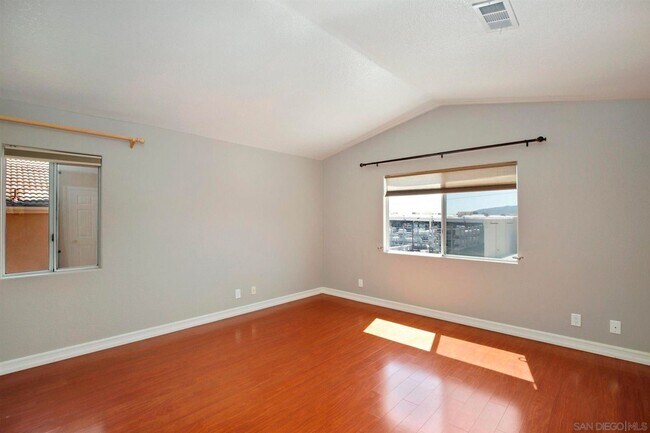 Building Photo - 4 Bedroom/2.5 Bathroom Home in Poway with ...