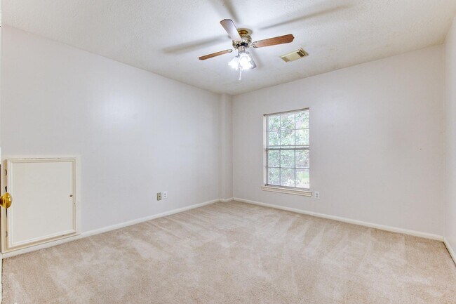 Building Photo - 1107 Magnolia Woods Ct