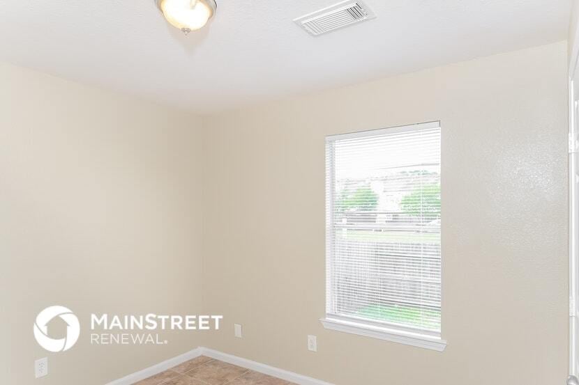 Building Photo - 2127 Whittier Dr