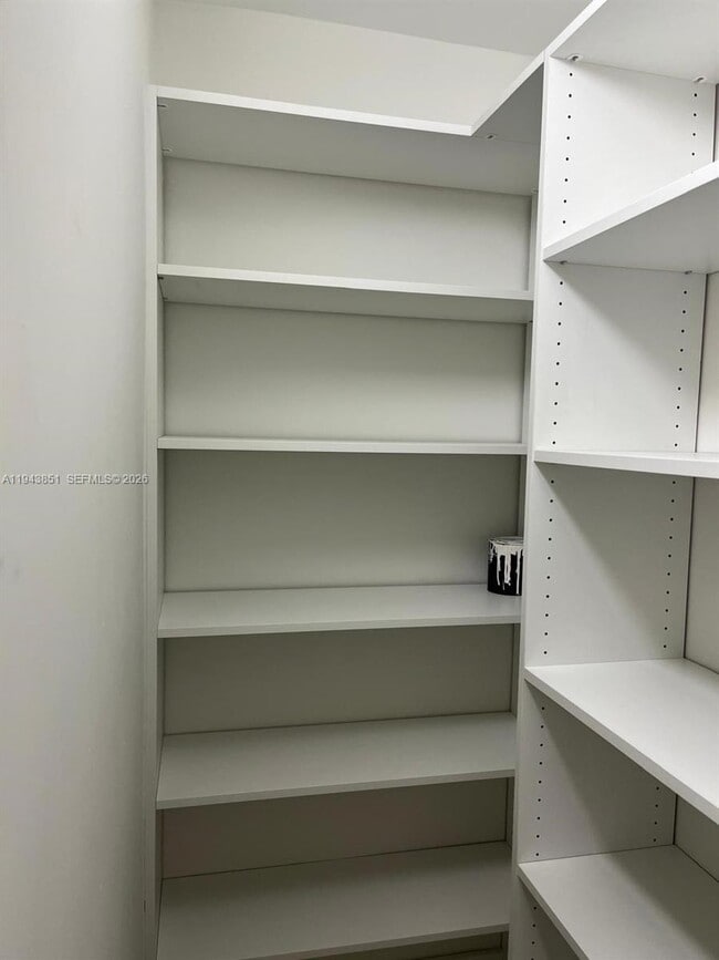 Building Photo - 6330 SW 34th St