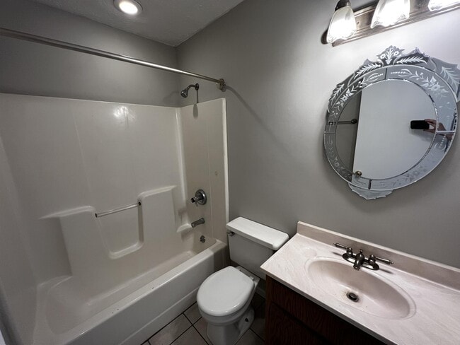 Building Photo - 9408 Pirouette Ave