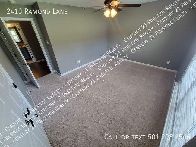 Building Photo - 2413 Ramond Ln