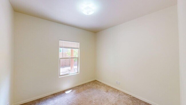 Building Photo - 4759 Solecito Way