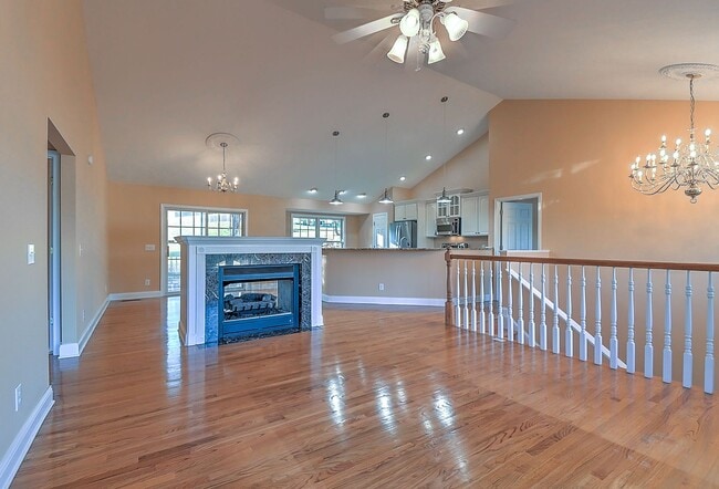 Building Photo - 168 Old Mill Ct