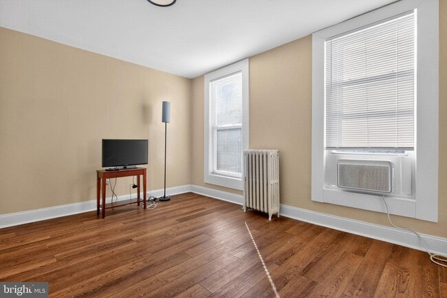 Building Photo - 2638 Stanton Rd SE