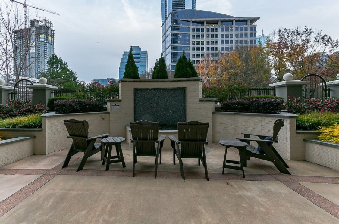 Building Photo - 3334 Peachtree Rd NE