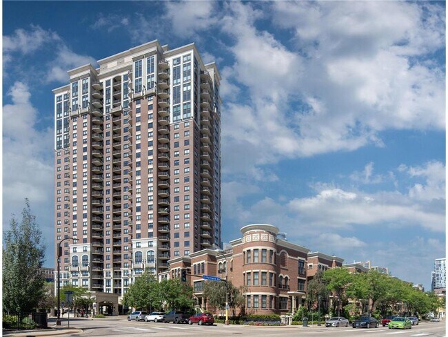 Building Photo - 1008 Portland Ave