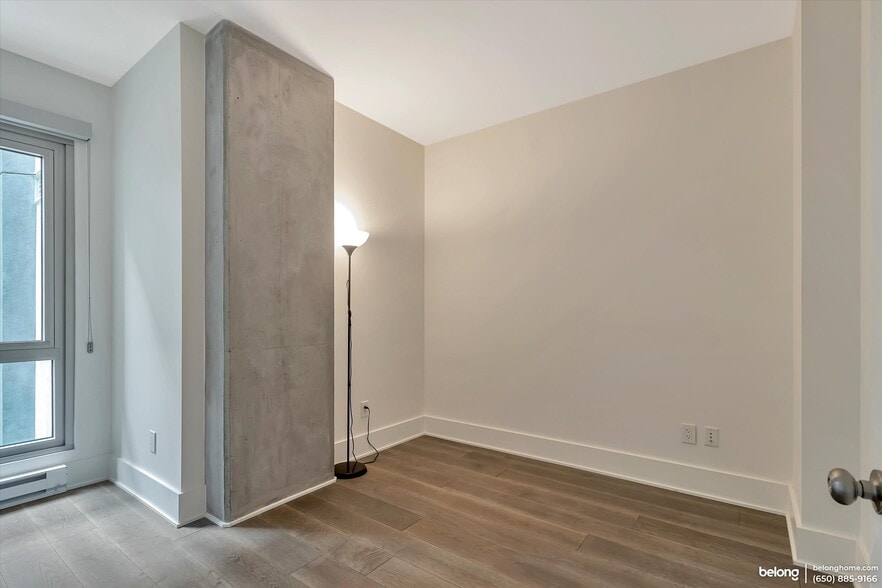 Building Photo - 1075 Market St