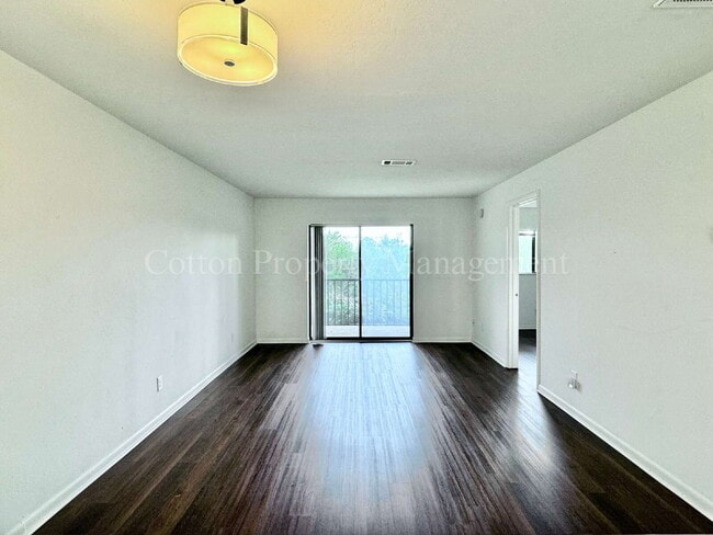Building Photo - 4487 Holly Tree Rd