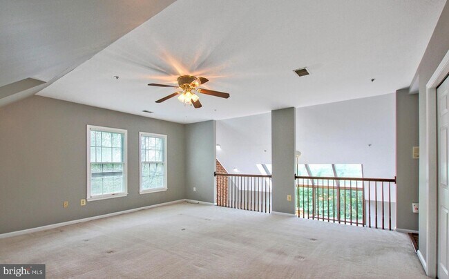 Building Photo - 18414 Garner Ln