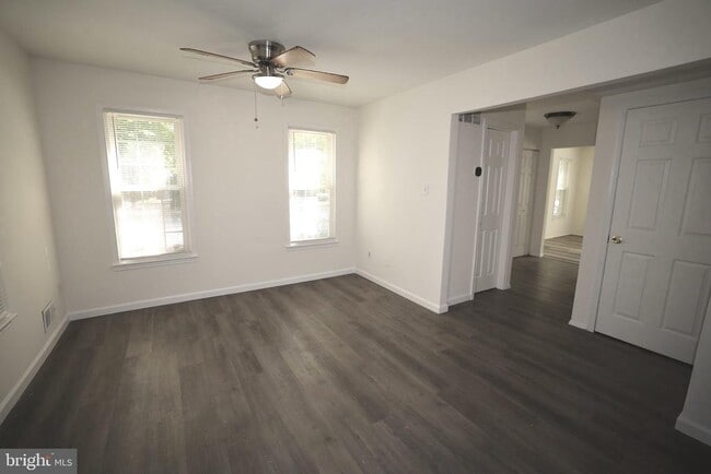 Building Photo - 2400 Ansdel Ct