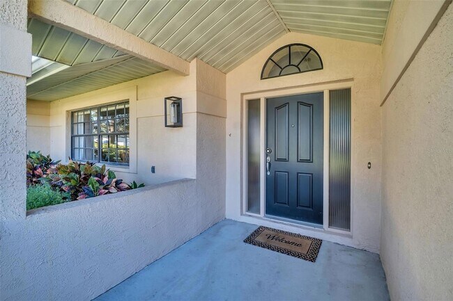 Building Photo - 1374 Viewtop Dr