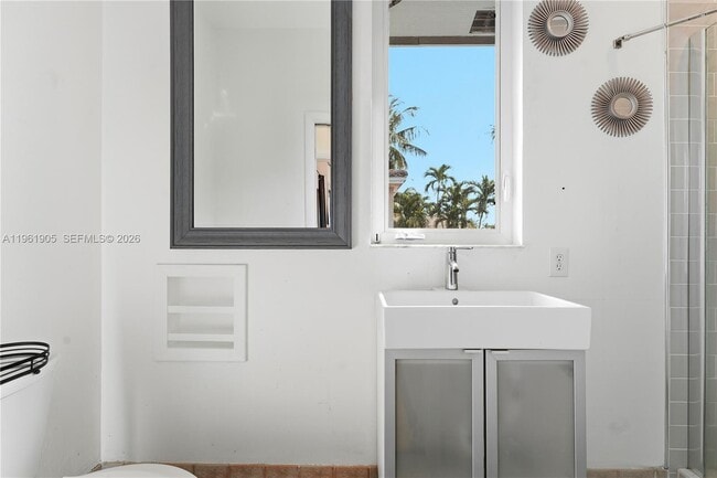 Building Photo - 401 Coconut Isle Dr