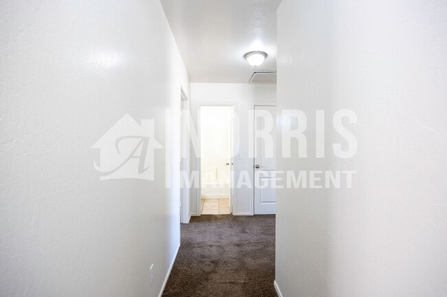 Building Photo - 10493 W Arivaca Dr