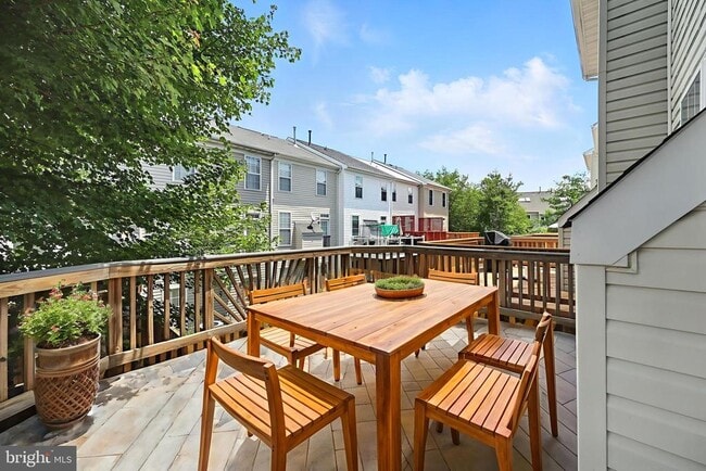 Building Photo - 6949 Banchory Ct