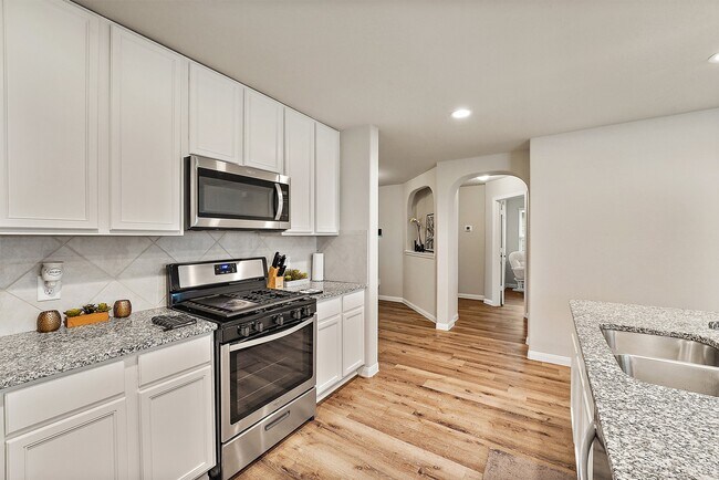 Building Photo - 3242 Alberelli Dr