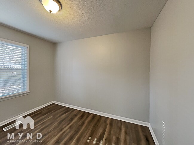 Building Photo - 1507 Beichler Rd