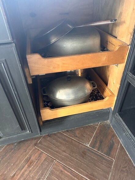 Building Photo - 1934 Washington St