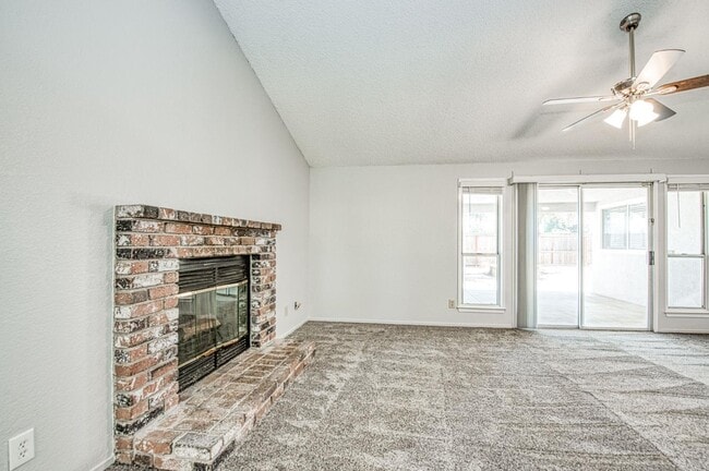 Building Photo - 6364 N Barcus Ave