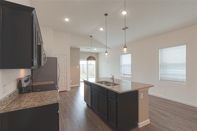 Building Photo - 6841 Bonanza Way