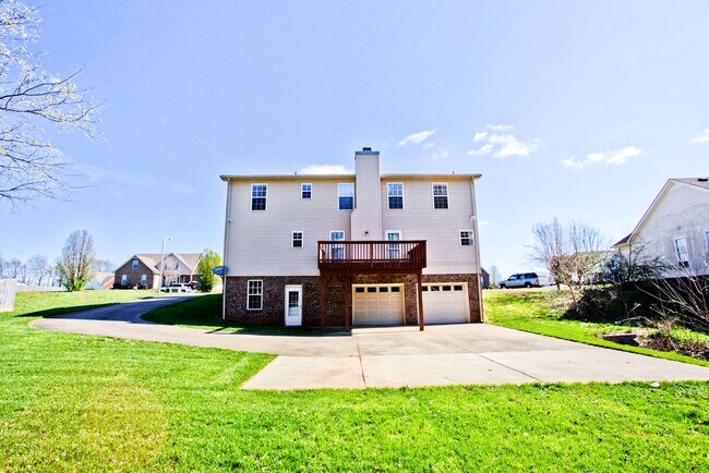 Building Photo - 3927 Stella Dr