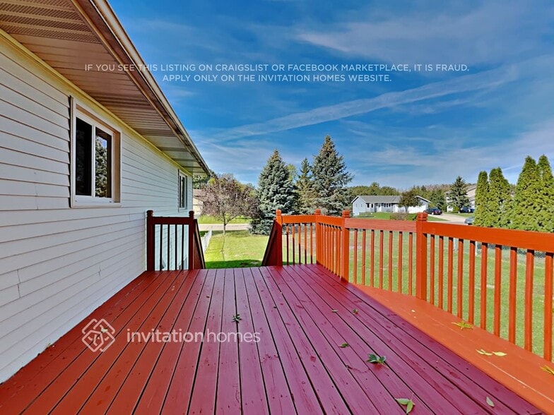 Building Photo - 13155-192 1/2 192 1/2 Ln NW