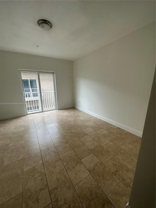 Building Photo - 211 W 79th Pl