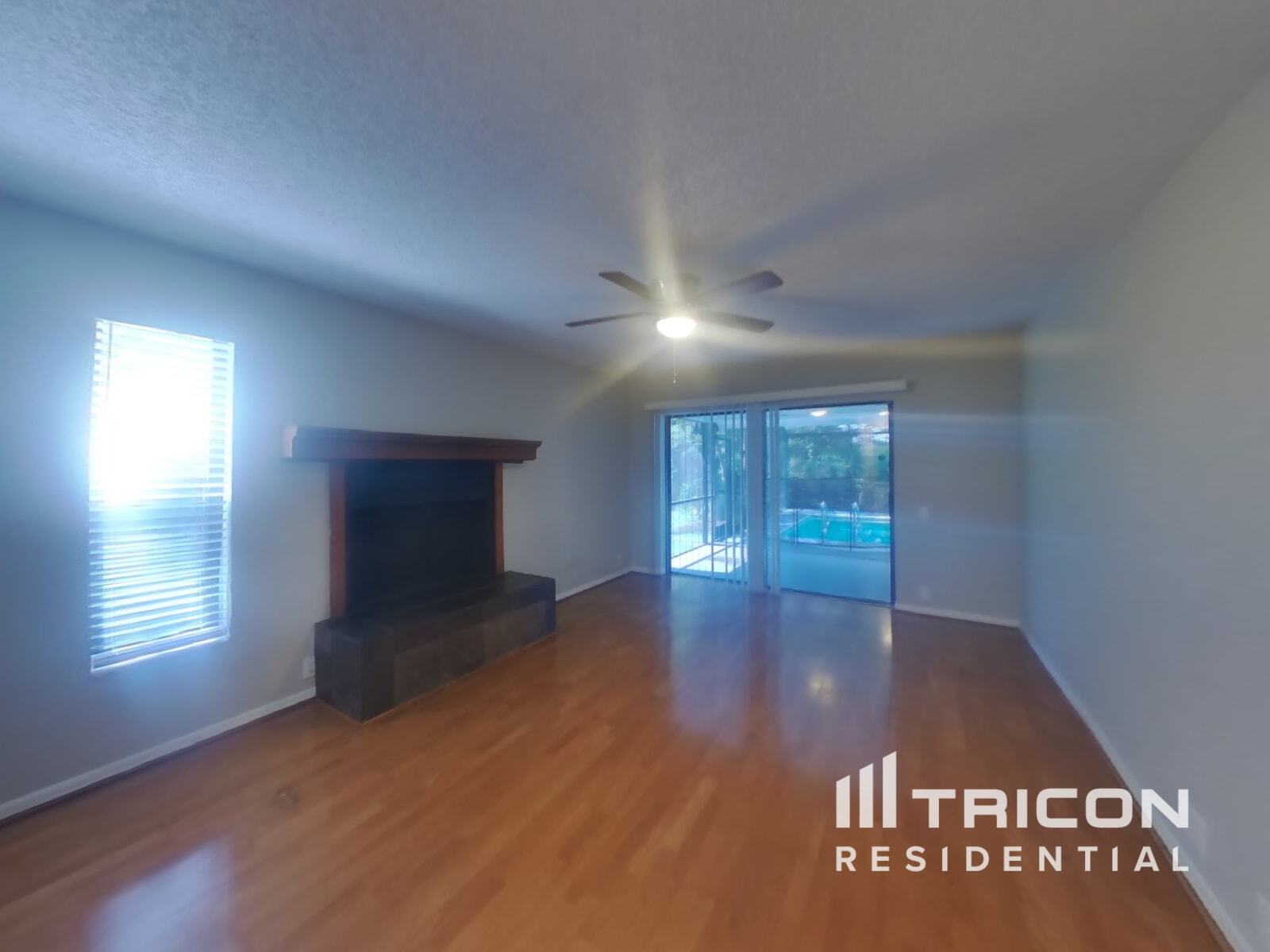Building Photo - 16147 Vanderbilt Dr