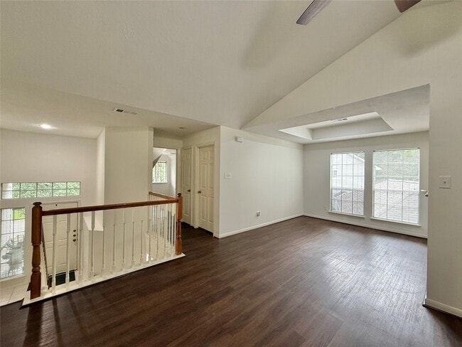 Building Photo - 105 S Spiral Vine Cir