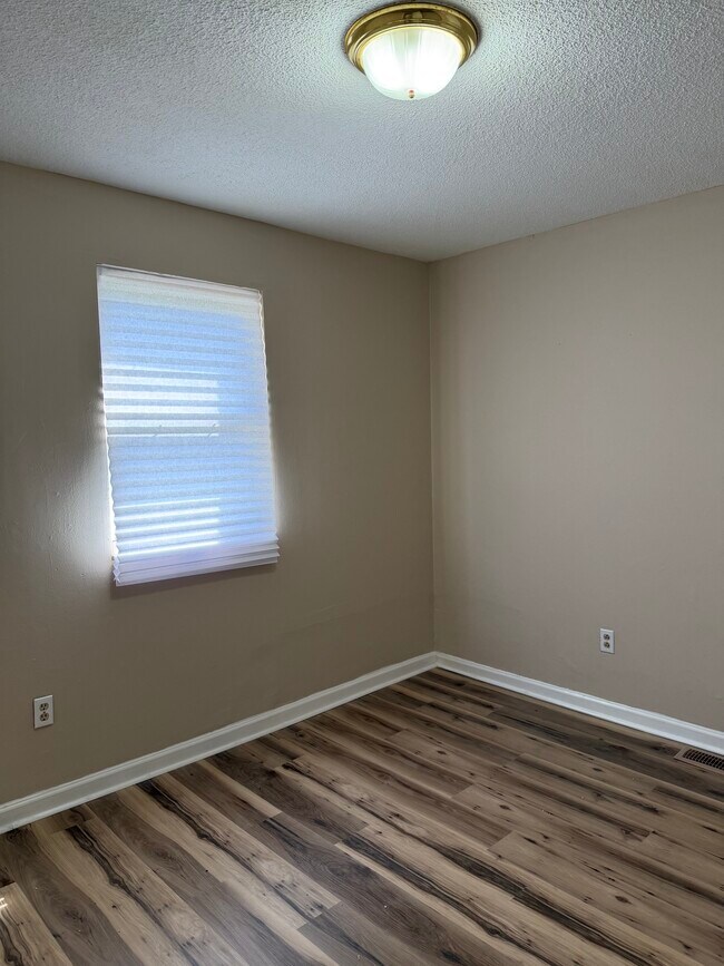 Building Photo - 1314 Brookside Ave