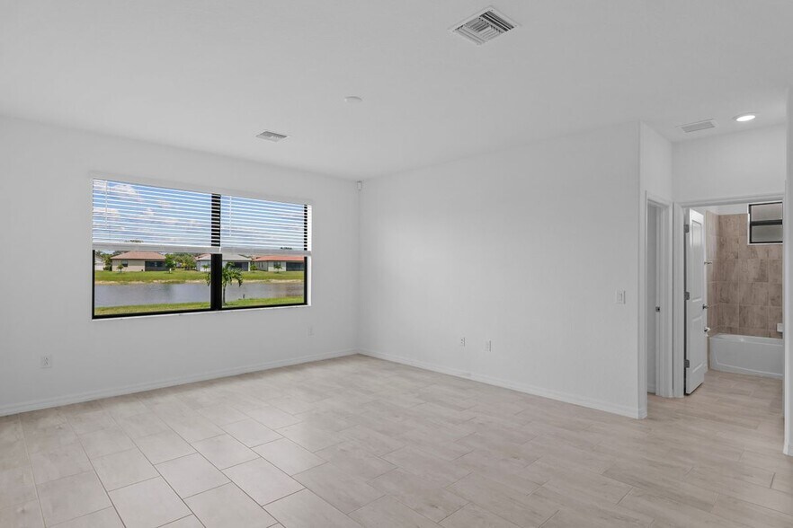 Building Photo - 11305 Shady Blossom Dr