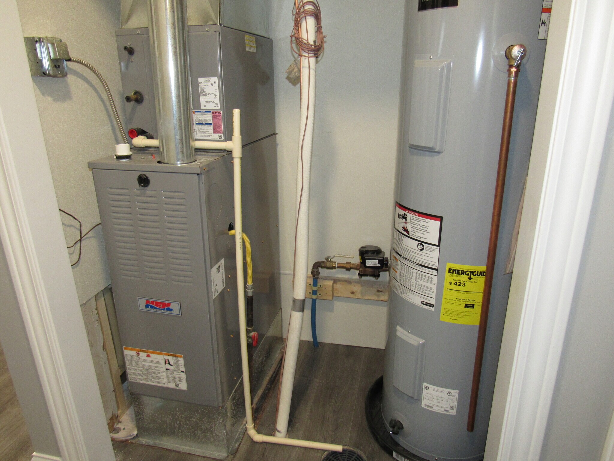 Building Photo - 240 5th St E