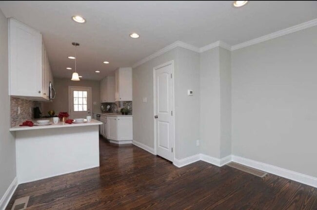Building Photo - 2 Bedroom 1.5 Bath Home in Conshohocken wi...