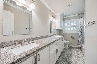 Building Photo - 2431 Willowby Dr