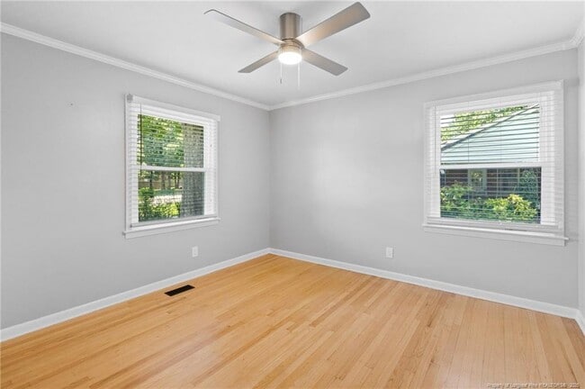 Building Photo - 221 Palomar St