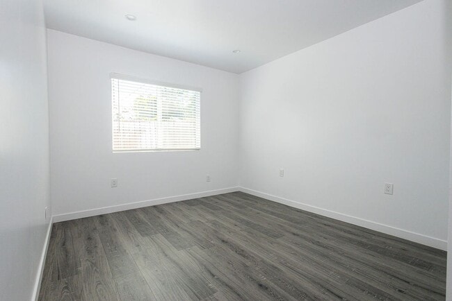 Building Photo - Brand New ADU in Silver Lake