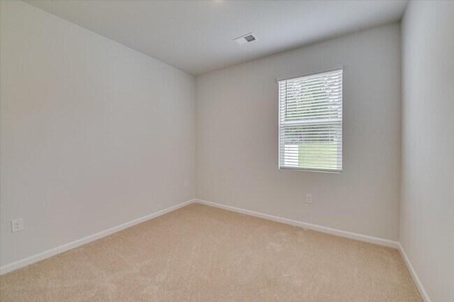 Building Photo - 842 Feldspar