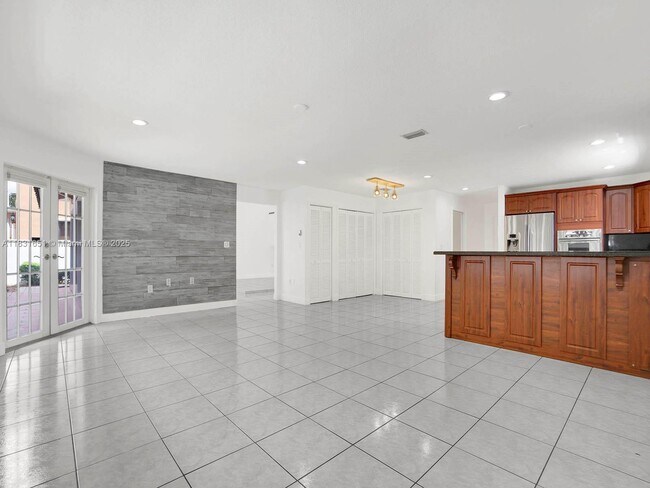 Building Photo - 16224 NW 82nd Pl